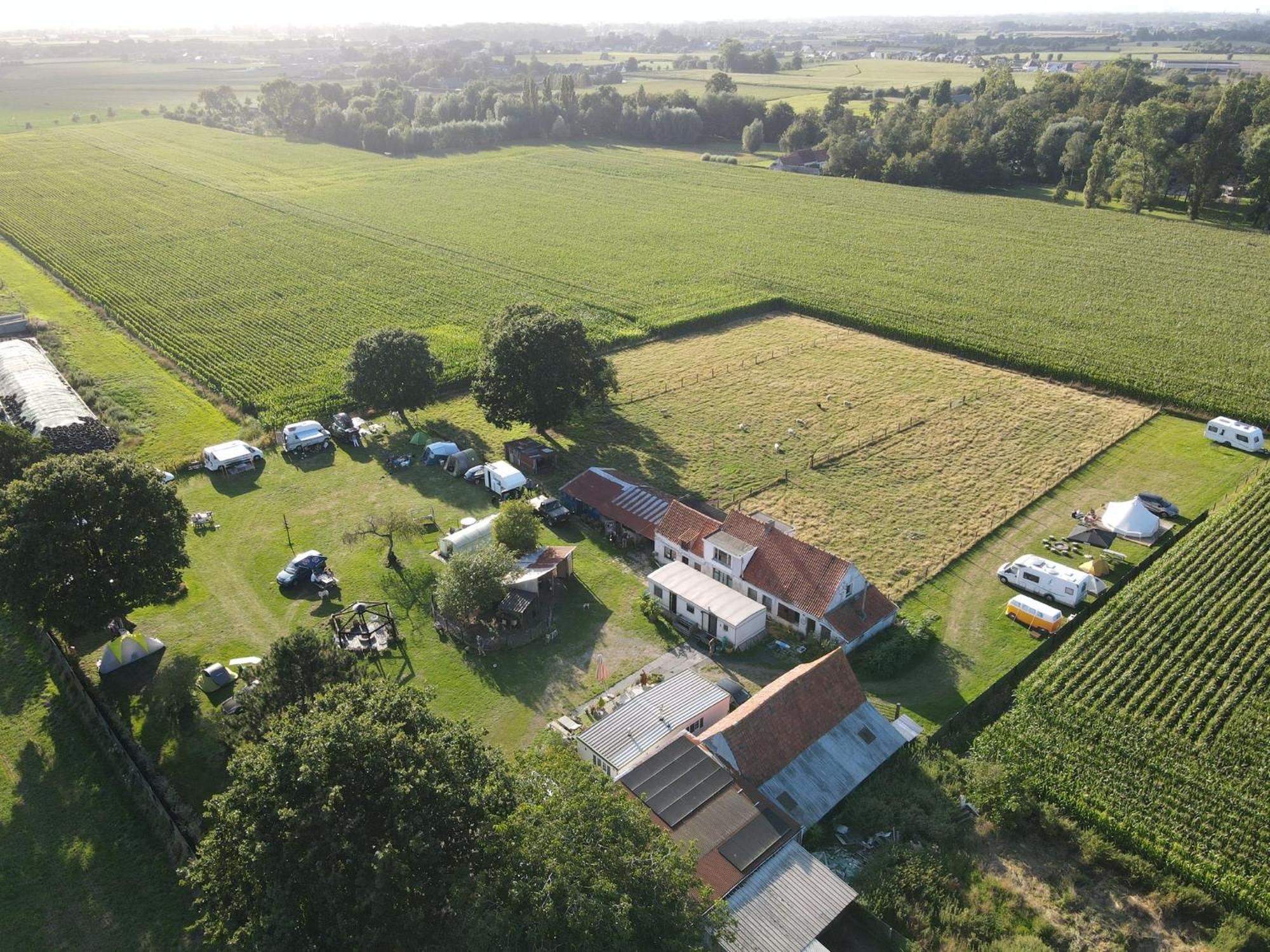 Camp Mangoeste Зеделхем Екстериор снимка
